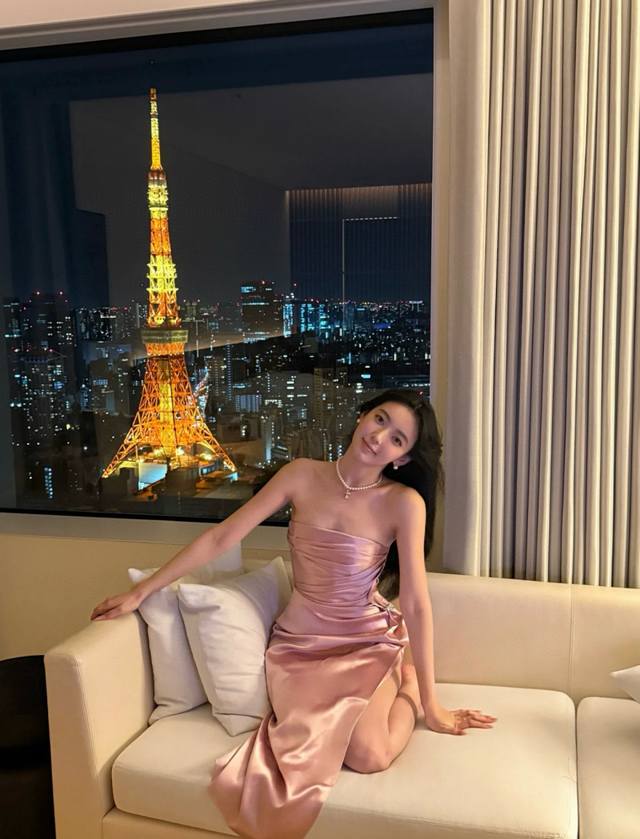 我们出品 巨巨巨火爆量大咨询客Fu 克 联名珍珠十字架项链 Mikimoto 克罗心联名系列太好看啦打破传统加上珍珠元素绝绝子！市面各种Low版，尺寸比例不对，