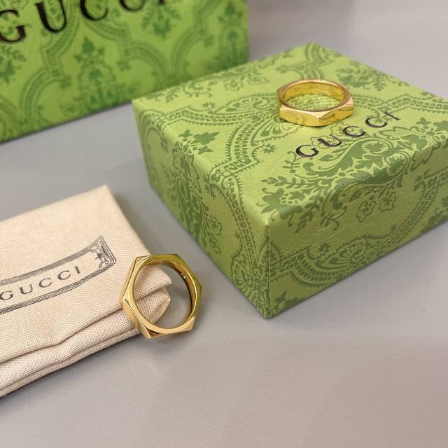 最新出炉古驰品牌标识六边形黄金色戒指尺寸6-11