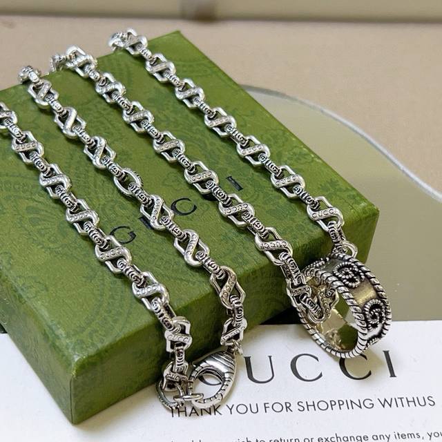 2025新品发布不爆不发 抖音带货网红首选 古驰项链最新款链条档次更高明星同款Anger Forest系列双G复古吊坠高端项链 让高档的衣服搭配更有气质 出去更