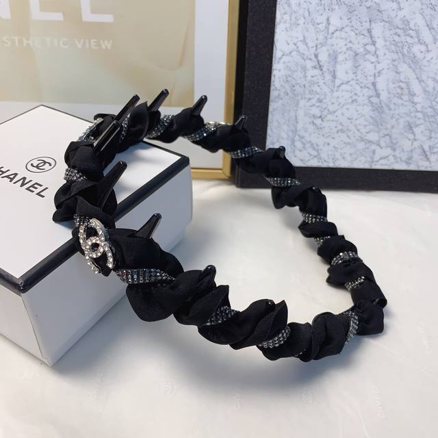 Chanel小香 Chanel发箍 牙齿轻奢时尚风发箍气质百搭小仙女必入单品名媛风十足～宝藏款 闭眼入推荐款 单个