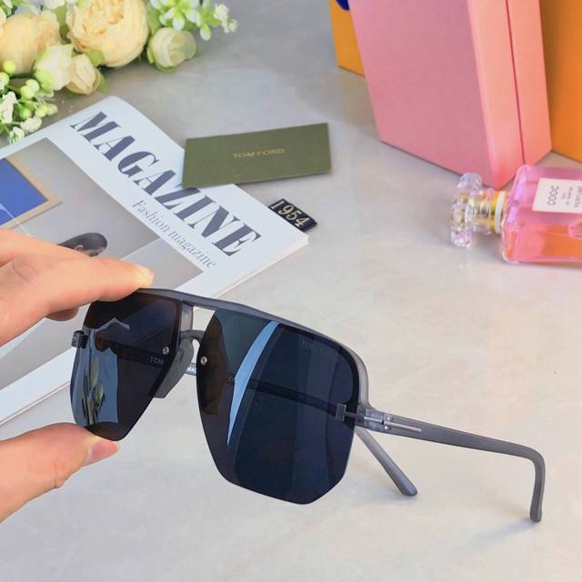 Tom For*超酷飞行员墨镜2025新款男士开车驾驶太阳眼镜夏秋防紫外线蛤蟆镜