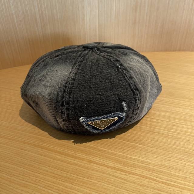 prada普拉达贝雷帽复古牛仔帽子女 新款报童帽显脸小