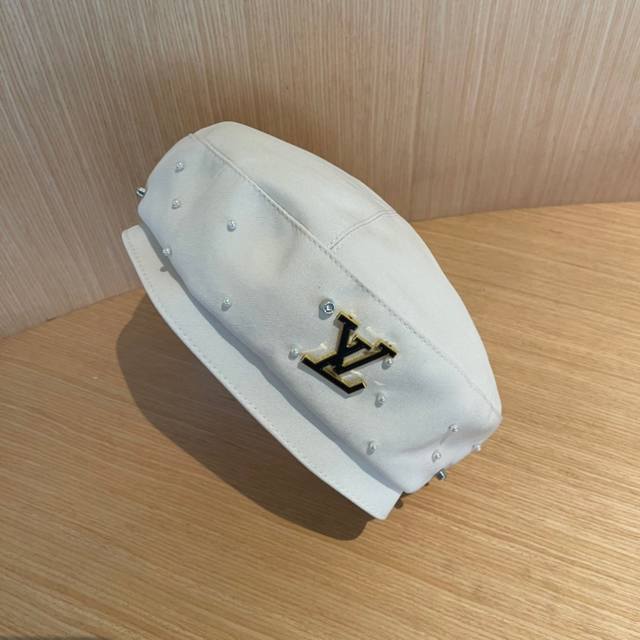 路易威登Lv 新款贝雷帽女秋冬显脸小南瓜帽春秋冬百搭