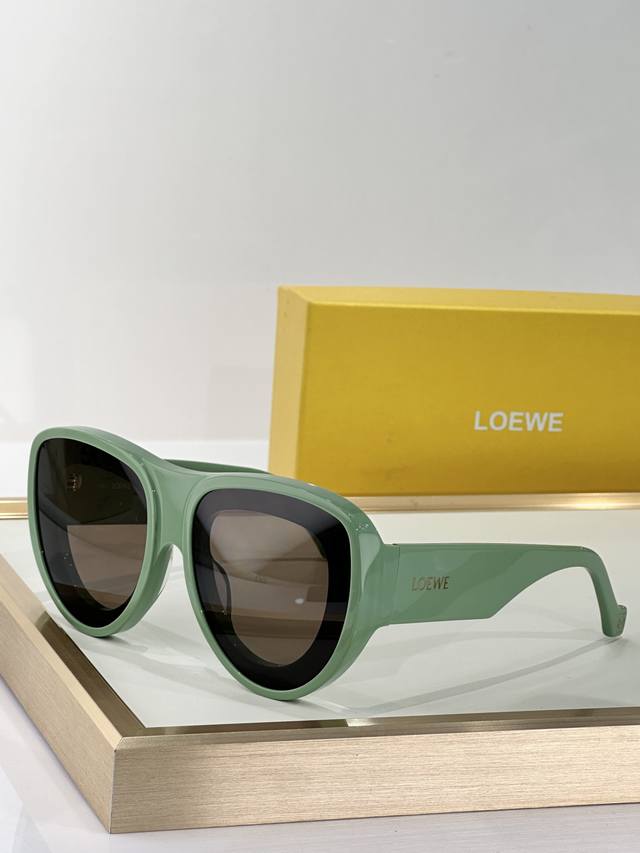 Loewe Top Quality Model：Lw40170U Size： 61 口16- 140