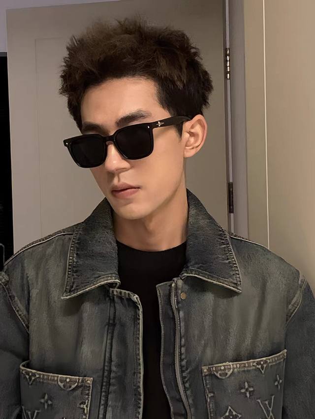 Gentle Moster Gm 韩版个性撞色墨镜女Ins高级感星空系超黑大脸太阳镜男防紫外线潮 型号：Tr1076