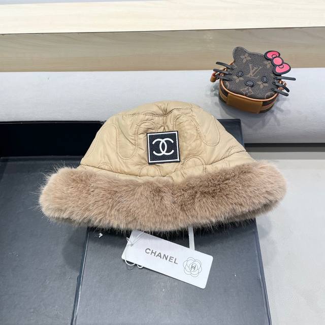 Chanel 新款秋冬季女东北棉帽防风保暖护耳防寒加厚冬天毛绒渔夫帽子