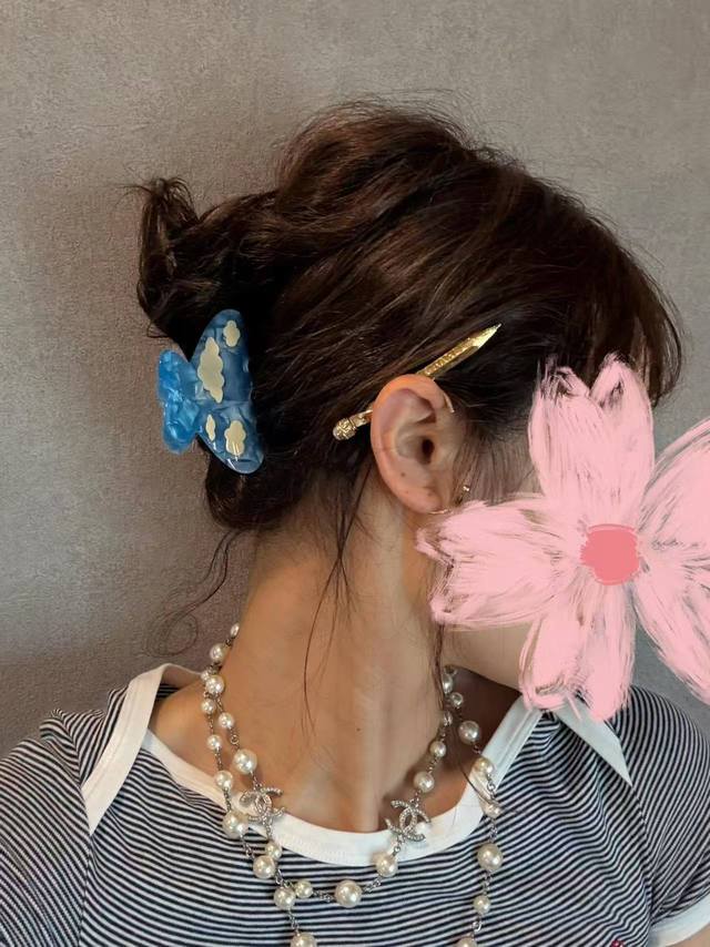 250541 我们出品 预售月底出货，Gd权志龙同款，Zp8840，量大咨询客Fu 本季必入爆款25K新款 香 铅笔耳环 重磅推荐！这一季的设计，真的要给一万个