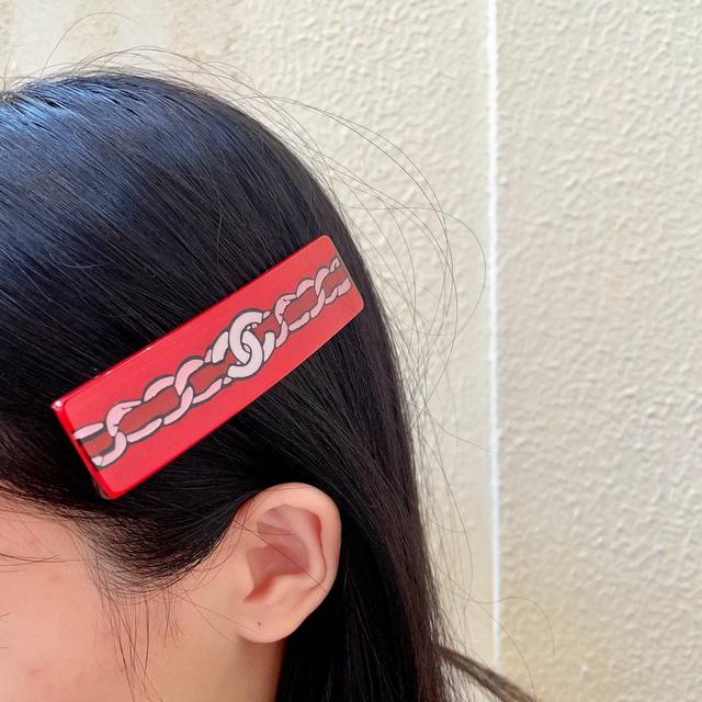 香奈儿经典链条双C发夹