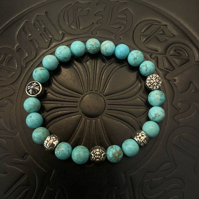 新款 专柜品质 Chrome Hearts克罗心 经典复古多元素蓝松石手串手链 ，快手 Ins 小红书热门，凹凸造型不同的花纹设计风格呈现出与众不同 十字架童军