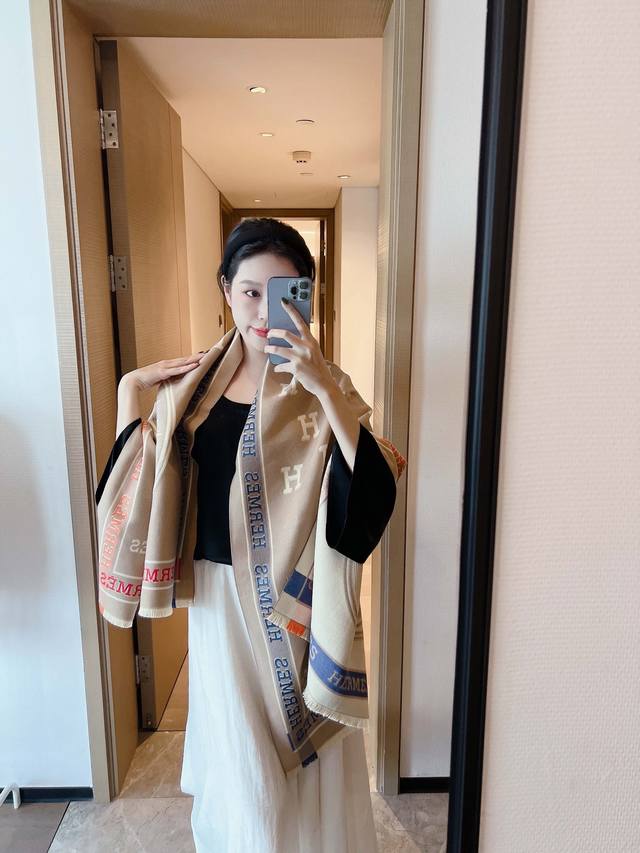 怒赞强推 数量极其有限女人们的精品 爱马仕专柜最新限量Logo，经典刺绣标志，精致度无敌超好的原料，手感有如婴儿肌肤，柔嫩舒服，而且这种机会真的很难得，工厂P舍