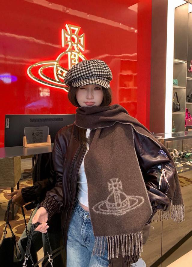 原单品质！英国朋克教母 “西太后Vivienne Westwood”最爱的土星 从精神上，Vivenne Westwood才是最能代表英国人的时尚品牌.本季强推