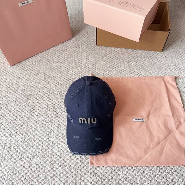 Miumiu缪缪 新款订单款刺绣棒球帽大牌款超好搭配，赶紧入手！