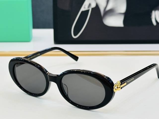 蒂芙家 Tiffany & Co. Tf4242 Size：55口19-140 时尚太阳镜架 B多色可选 太阳镜 DDD