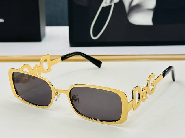 官网款 Dolce&Gabban*Dg2058 Size：57口20-145 新颖独特K美艳绝伦 DDD