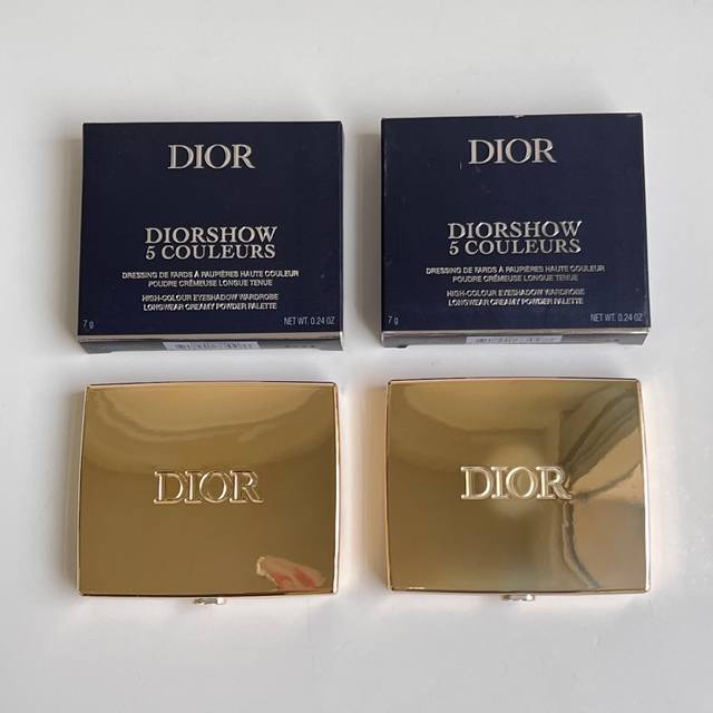 高端品质 100 迪奥圣诞鎏金5色眼影盘4G！色号：643#蜜桃香槟调，863#玫瑰冷银调。