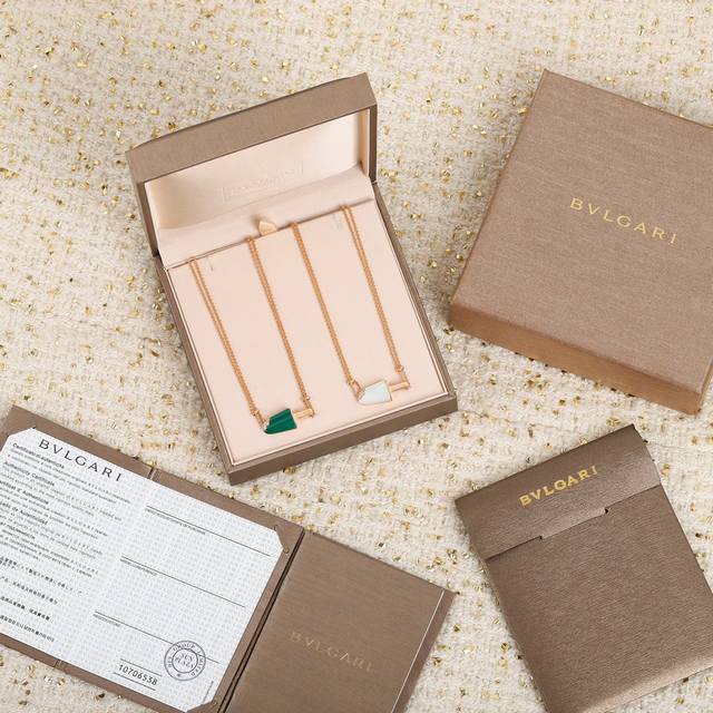 孔雀石 其他石 我们出品 认准全网唯一一家真正血本购入珠宝类Zp开发的会开发纯银精工版本跟真金真钻版本 宝格丽Bvlg Ri 宝记冰淇淋系列0.5咪电镀 戒指，