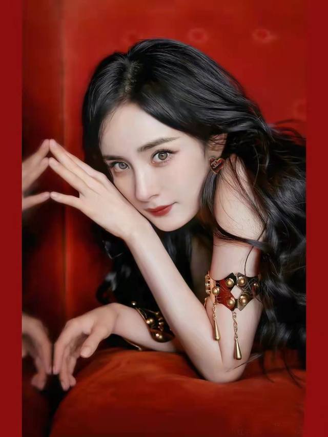 Chanel专柜最新款同步上新香奈儿 新款爱心红玛瑙珍珠 耳环大牌香奶奶这个品牌在时尚女性当中绝对无所不知原版Logo字印都知道它的经典与岁月立体感超强 超好超