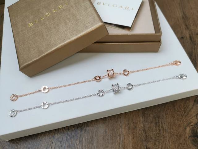 Bvlgari 宝格丽小蛮腰手链满钻手链#遇见#，所有的美好，从遇见你那天慢慢开始。宝格丽 专柜 重磅 款 满钻18K金钻石 手链 进口亚金材质 顶级打造白金玫