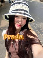 prada普拉达 休闲时尚防晒盆帽夏季大头围显脸小镂空编织条纹渔夫帽女