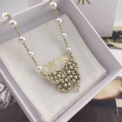 高品质 细节如图 0900130 D镂空珠蝶珍珠项链 ZP7300 周也同款老规矩按下单顺序安排 太太太太绝美啦 爆款蝴蝶手链来袭一眼爱上 巨巨巨火爆一定要买真