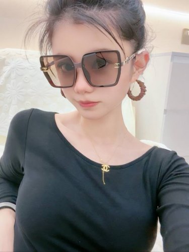 新品Chanel 香奈儿太阳镜以独特魅力和前卫风格诠释春夏最新眼镜，质感超好佩带舒适 型号：Ch7626