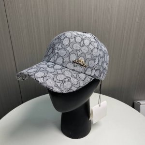 coach蔻驰新款棒球帽 这款棒球帽真的百搭不过时 性价比也很高 美到逆袭