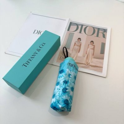 Tiffany蒂芙尼 五折手开折叠晴雨伞 新款火爆来袭 夏日里的小清新 高效阻隔紫外线涂层 有伞随行 晴雨无优～
