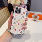 lv村上隆33彩 白三彩 黑三彩手机壳 Lv全包围边皮质手机壳 型号：为了不出现报错型号，请打开本机查看手机设置显示的型号 Iphone16Pro Max 6.