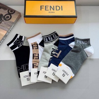 配包装 P50 一盒5双 Fendi 芬迪 字母双Ｆ爆款船袜 袜子，实用好穿 柔软透气，时尚百搭款，大牌出街。