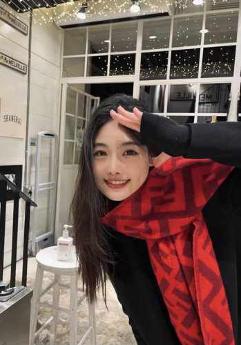 F家新色，新色气质干净 喜欢别错过 口碑极佳 喜欢的集美赶紧私聊我哦