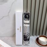 Chanel 香奈儿 夏季新款 全自动折叠晴雨伞 黑色涂层防晒有效阻隔紫外线99%，Upf 50 所以能起到伞下体感降温的效果！ 有效隔热，高效防晒 一把搞定，