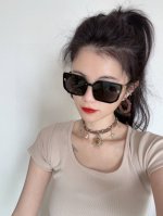 Lv 2025新款女士方框太阳眼镜 开车墨镜 新款太阳镜 时尚大方 舒适轻盈 精致奢华 超轻 型号 L8130