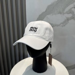 谬谬Mium 原单新款纯棉洗水布棒球帽 正品开模订制 原版做工细致质量超赞 偶尔换换感觉真的太棒了
