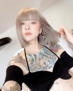 我们出品 十字架项链 可订做18K真金真钻版 只做对版真金货 价询客Fu 简约 时尚 大气 非常适合双层搭配 通体采用925银 保色程度更久