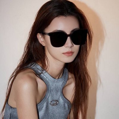 P100 Gucci 2025开春新款 潮流爆款 时尚方框偏光太阳镜 高品质 佩戴舒适 网红潮款墨镜 女士高清尼龙偏光太阳镜 高品质Tr镜框 型号：G77706