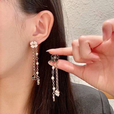 香奈儿山茶花双C耳环