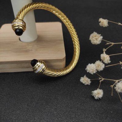 david Yurman 7Mm金色镶嵌石黑钻头手镯。建议适合佩戴的手围16-20Cm 编号Dysz-124