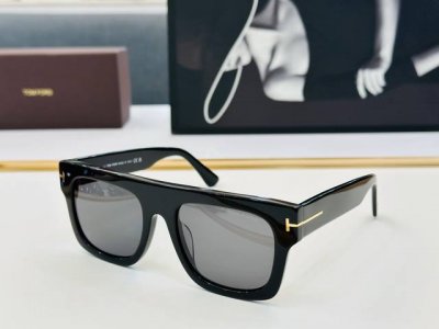款 Tom Ford汤姆家 Model: Tf5634 Size：53口20-145 C时尚潮流 板材框