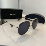 prada 普拉达 界级大师制造. 太阳墨镜 高档 潮流时尚百搭男士 女士款百搭瘦脸太阳镜 高品质 ！开车太阳镜 ！