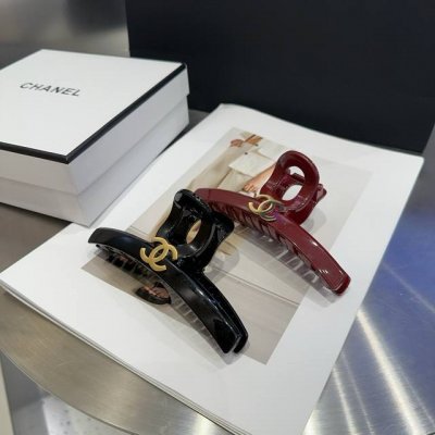 配包装盒 Chanel 香奈儿 最新款小香抓夹．超级好看！名媛范儿十足，小仙女必备