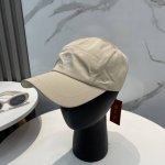 loro Piana 诺悠翩雅 专柜新款高版本棒球帽，大牌同步，超好出货！ 颜色做的太特别了～ 闭眼入 全是显白的颜色 男女同款