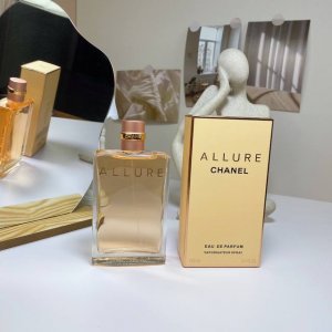 专柜品质 香奈儿魅力女士淡香水100Ml Chanel Allure, 1996 香调 花香调 前调 柠檬 橘子 百香果 桃子 香柠檬 中调 忍冬 茉莉 木兰