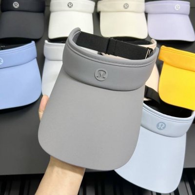 跑量 Lululemon～新款防晒空顶帽，早上出门跑步♀，高尔夫必备，又轻又防晒