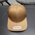P60 Dior迪奥棒球帽美美哒简约大气时尚大方低调奢华防晒，时尚两不误，百搭款亲，赶紧入手吧你值得拥有！可调节大小！