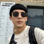Gucci 高品质男女款墨镜 进口宝丽来偏光镜片 蛤蟆镜 开车钓鱼都可 百搭显瘦墨镜韩版男士飞行员大框司机开车防紫外线太阳镜 型号 9828