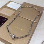 宝格丽项链V金材质 Bvlgari宝格丽 Divas Dream 系列 品相完美 细节无敌 那种独特的色泽完全无可挑剔 再缀以经典指环外形设计 简约之余却又优雅