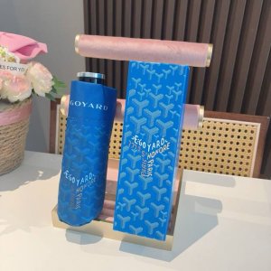 Goyard戈雅 2025新款 五折手开口袋伞 热卖款 时尚指数爆表 不论晴天雨天使用都相得益彰 拥有它感受风从身体经过的感觉 留下沁人的芬芳 时尚达人必备哦