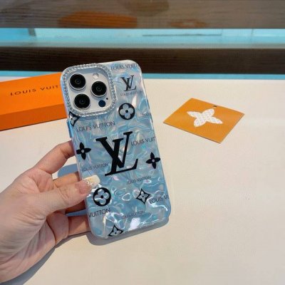 新品上市Lv手机壳 水波纹贝壳纹Imd全包边、每个产品都内置不同特殊材料双层视觉效果不同角度折射颜色不同，高级精品 型号：为了不出现报错型号，请打开本机查看手机