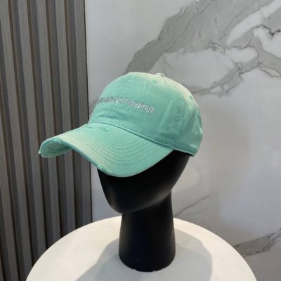 alexander 大王 新款渐变色棒球帽 需要一顶颜色鲜艳的棒球帽 水洗的质感非常好 男女都适用~