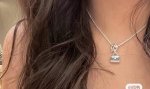 国庆出游季 爱马仕 Hermes Birkin包包针扣项链 自纯家实图拍摄、敲看好的Birkin包包项链 爆的表质感，加了大视觉感刺官激！独特的To针设扣计 真